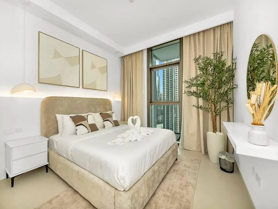 2Br-Fountain & Burj Khalifa View - Near Dubai Mall Apartment